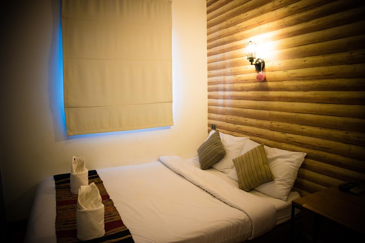 Tawan Bed Club Pansiyon Chiang Mai Dış mekan fotoğraf